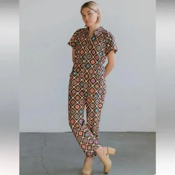 Noble Utility Suit - Jumpsuit in Cross Stitch Print - Picture 4 of 9